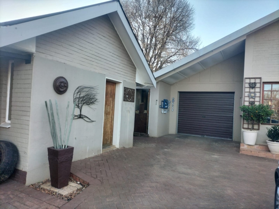 4 Bedroom Property for Sale in Universitas Free State